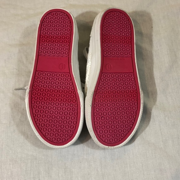 Circo Girls White Eyelet Tennis Shoes, NWT - Picture 4 of 4